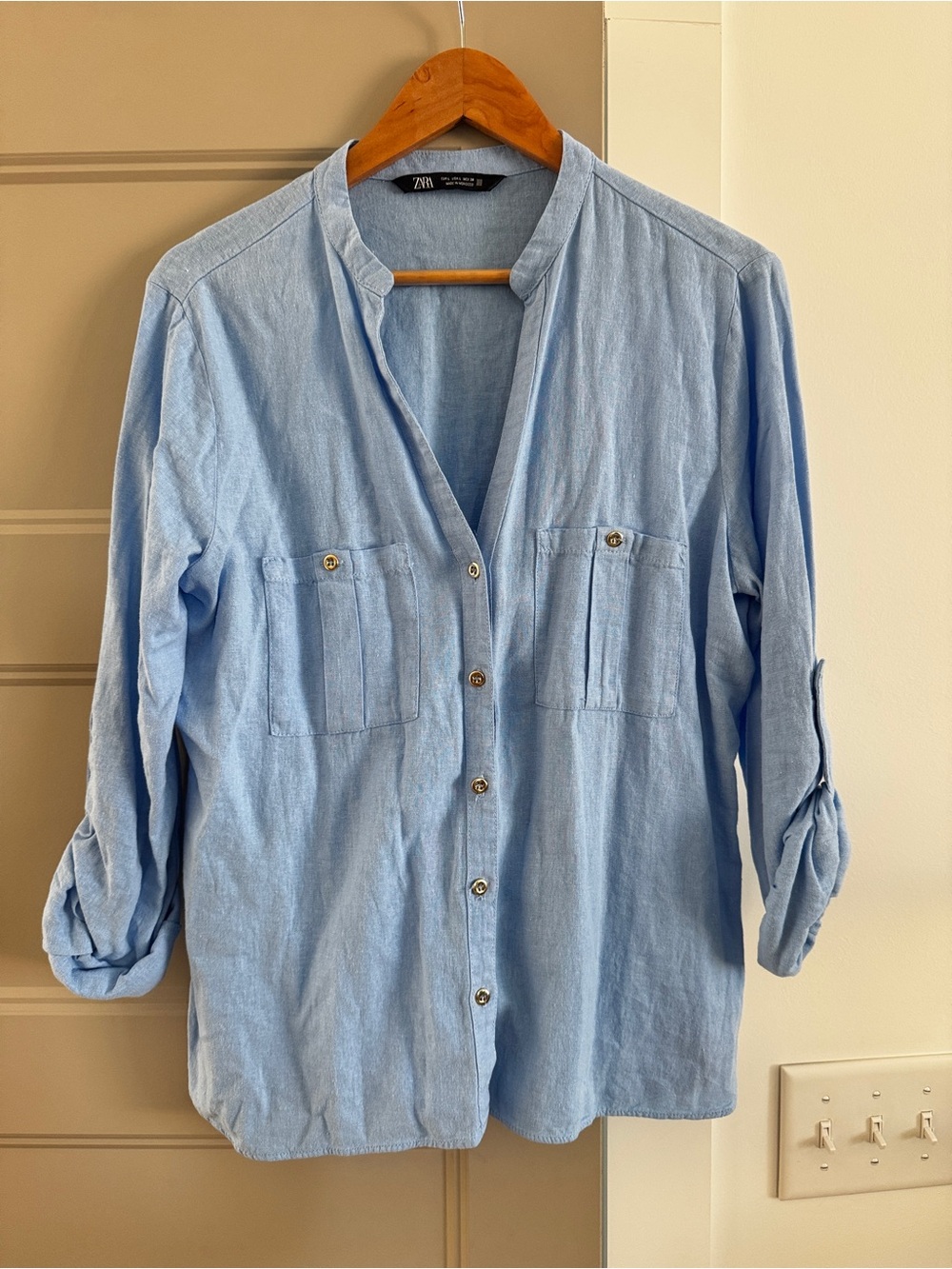 Zara Light Blue Button-Front Women’s Shirt